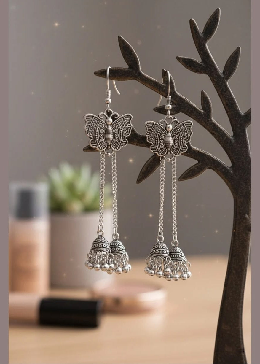 TITLI DANGLERS