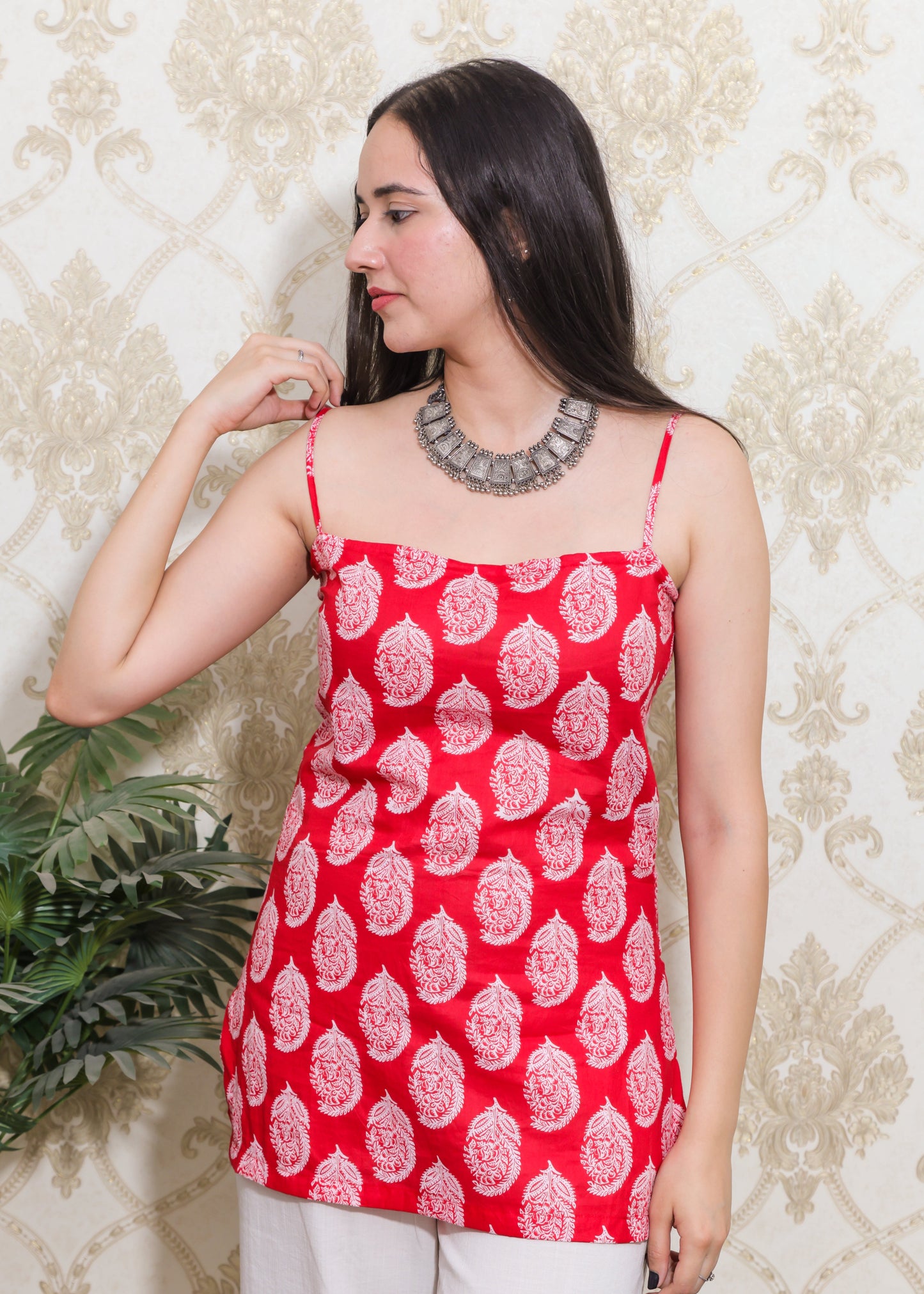 Red noodle strap corset back short kurti