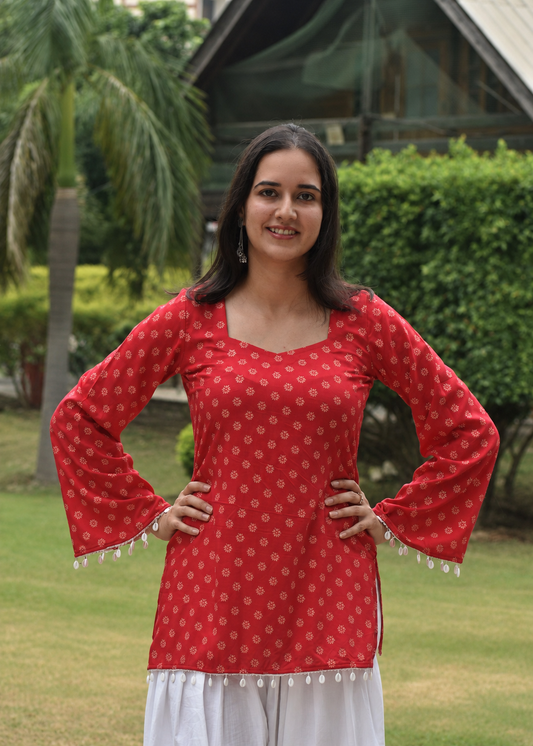 MEERA KURTI