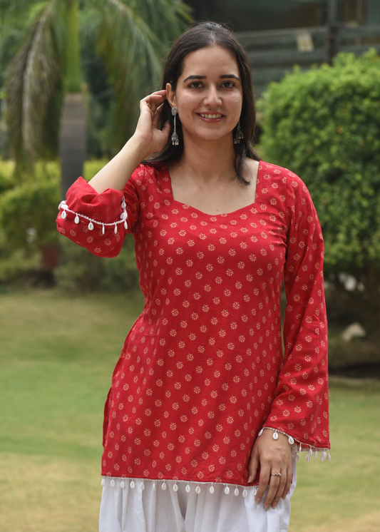MEERA KURTI