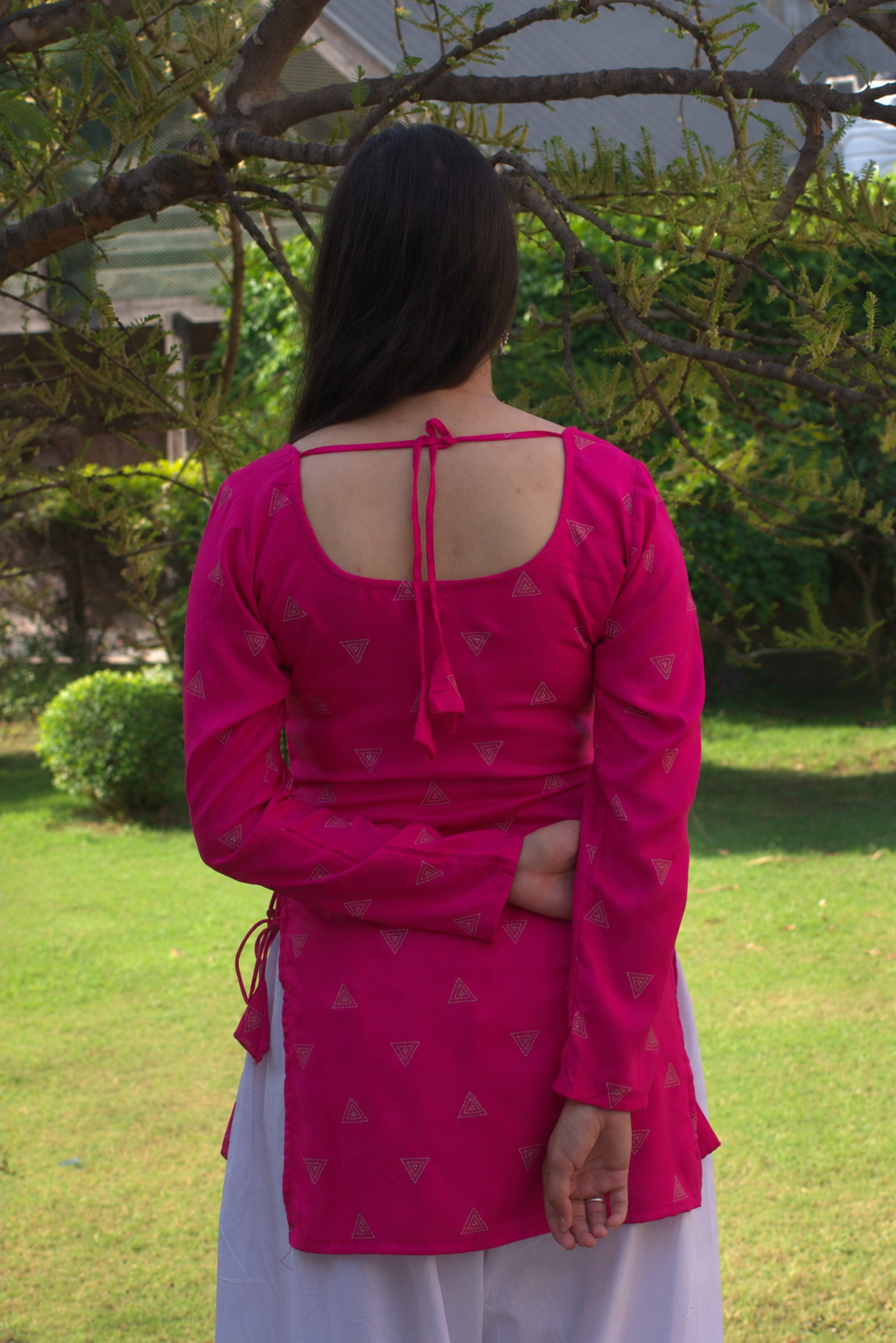 NAINA KURTI WITH SLEEVES