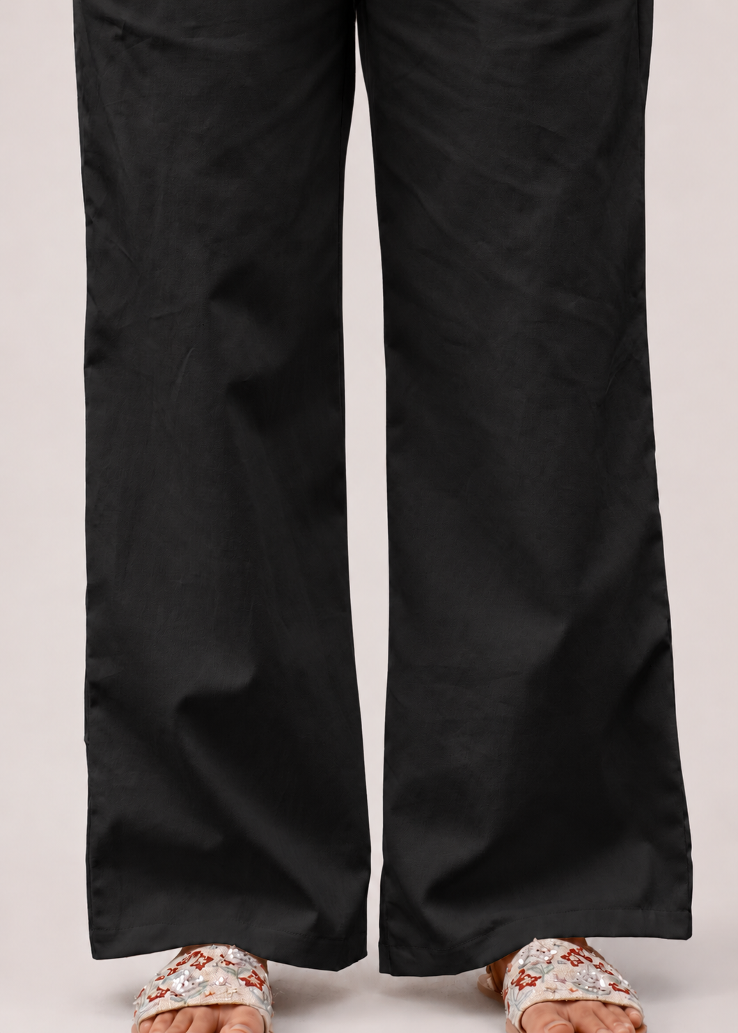 STRAIGHT BLACK PANTS