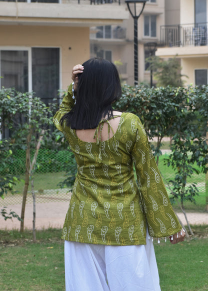 green paisley print pakistani sleeves short kurti with shell detailing