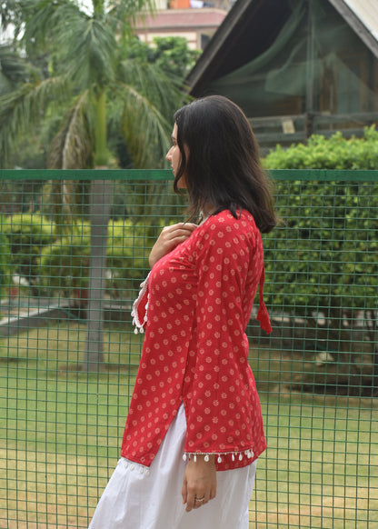 MEERA KURTI