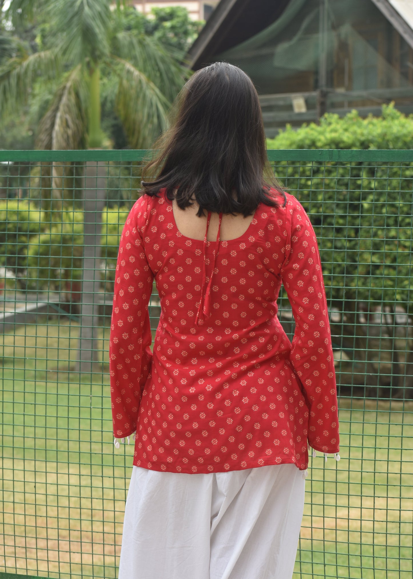 MEERA KURTI