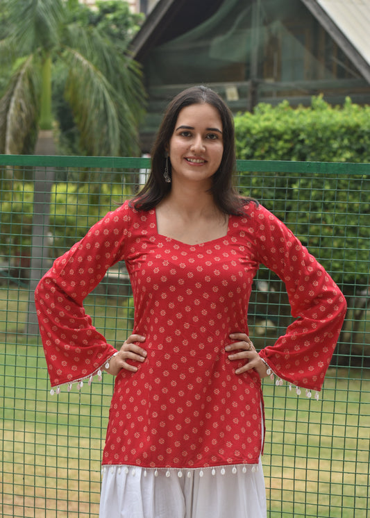 MEERA KURTI