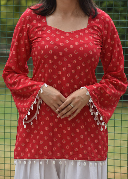 MEERA KURTI