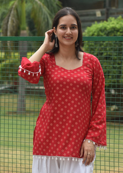 MEERA KURTI
