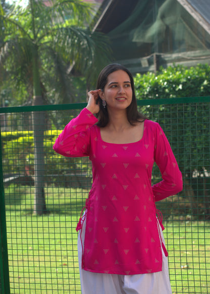 Naina Kurti With Sleeves