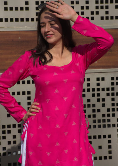 Naina Kurti With Sleeves