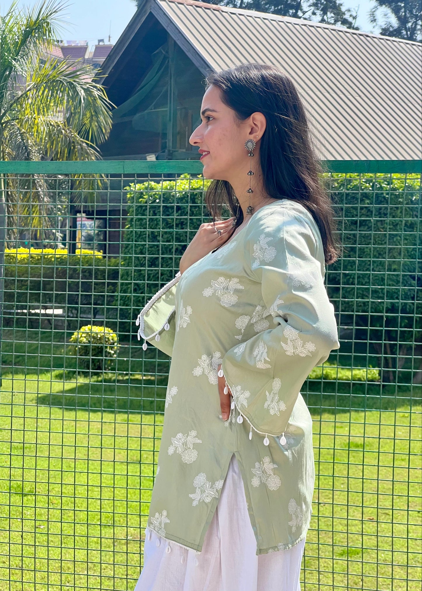 Ruhani Kurti
