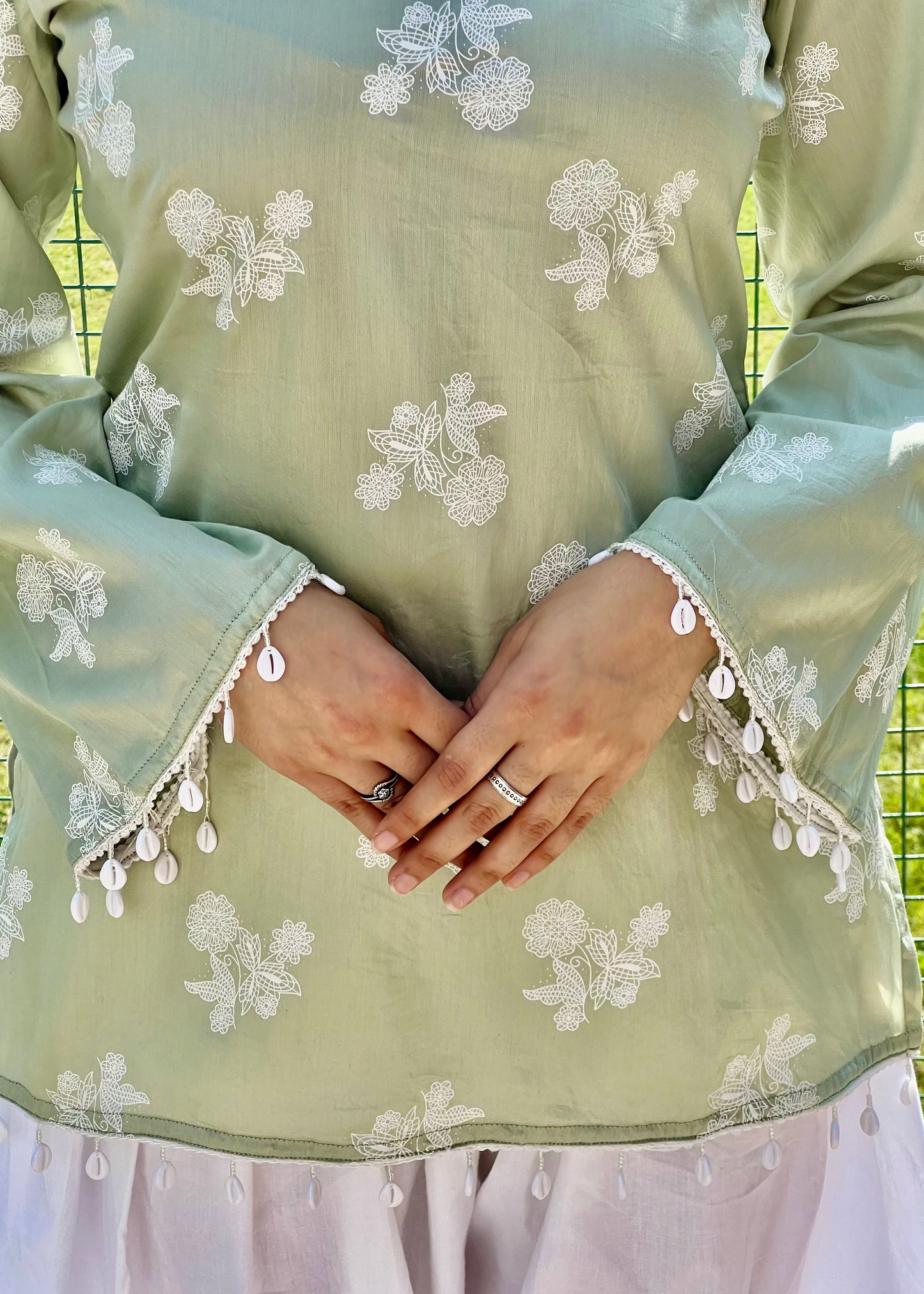 Ruhani Kurti