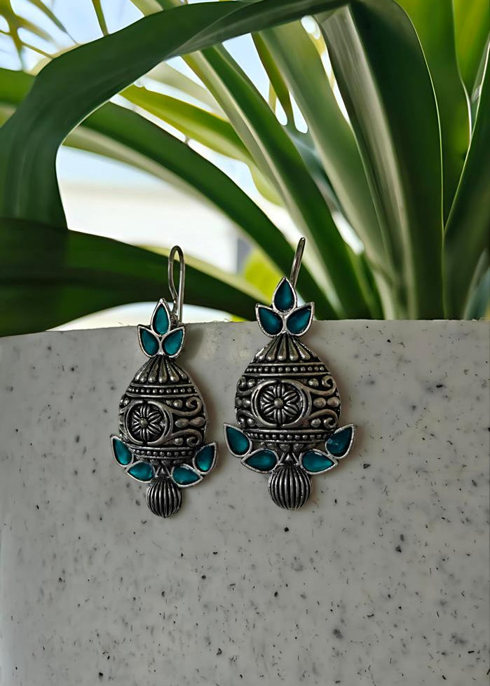 PETAL DROP EARRINGS