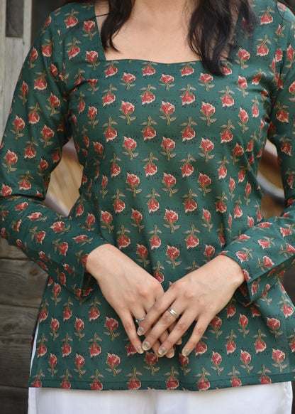 Raahi Kurti